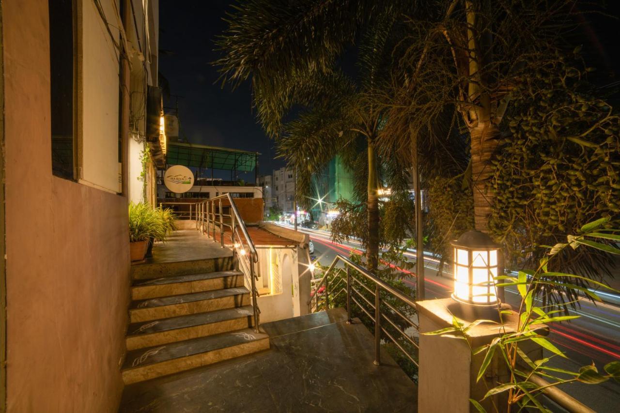 Hotel Searock فيساخاباتنام المظهر الخارجي الصورة